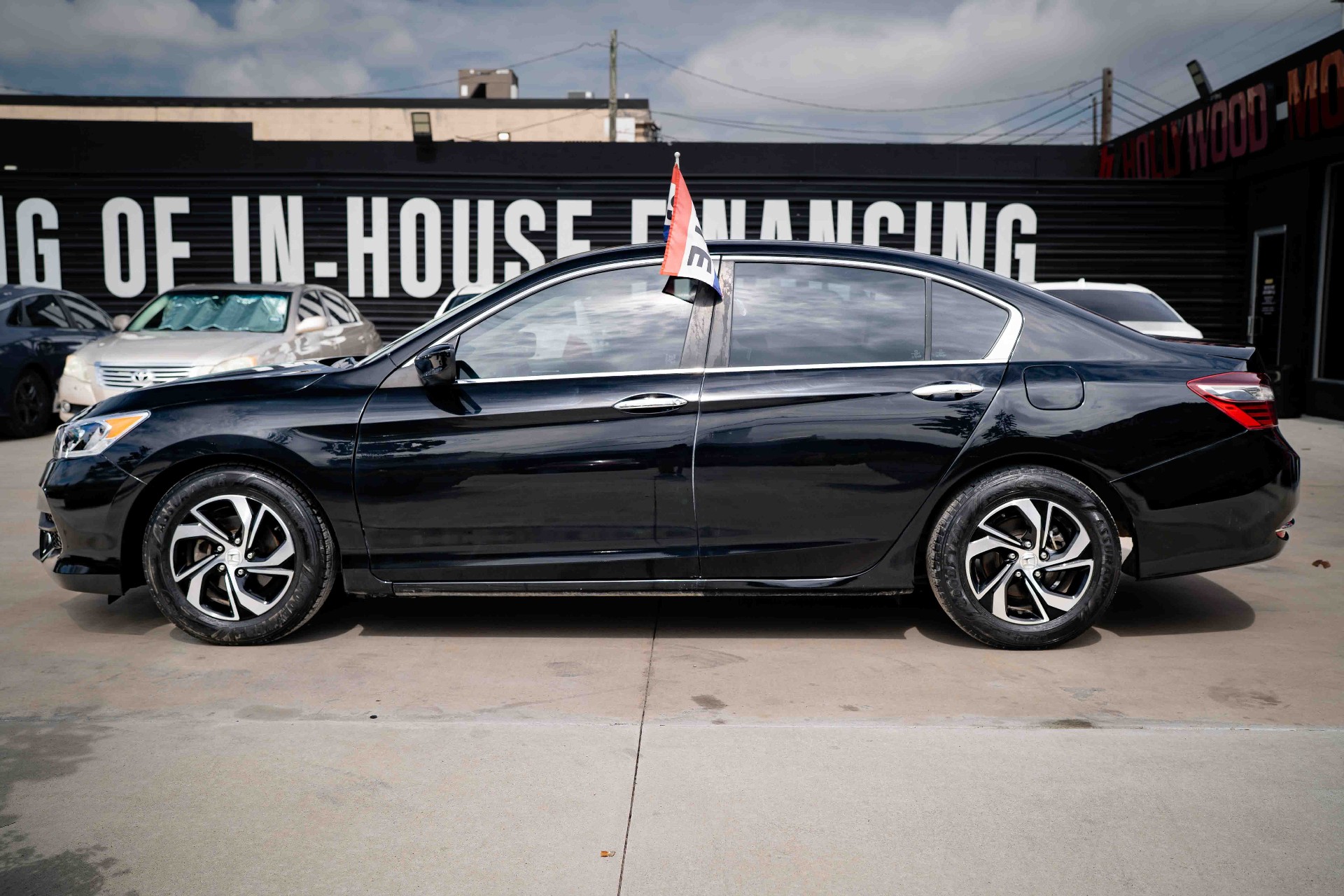 2016 Honda Accord Sport - Image 4