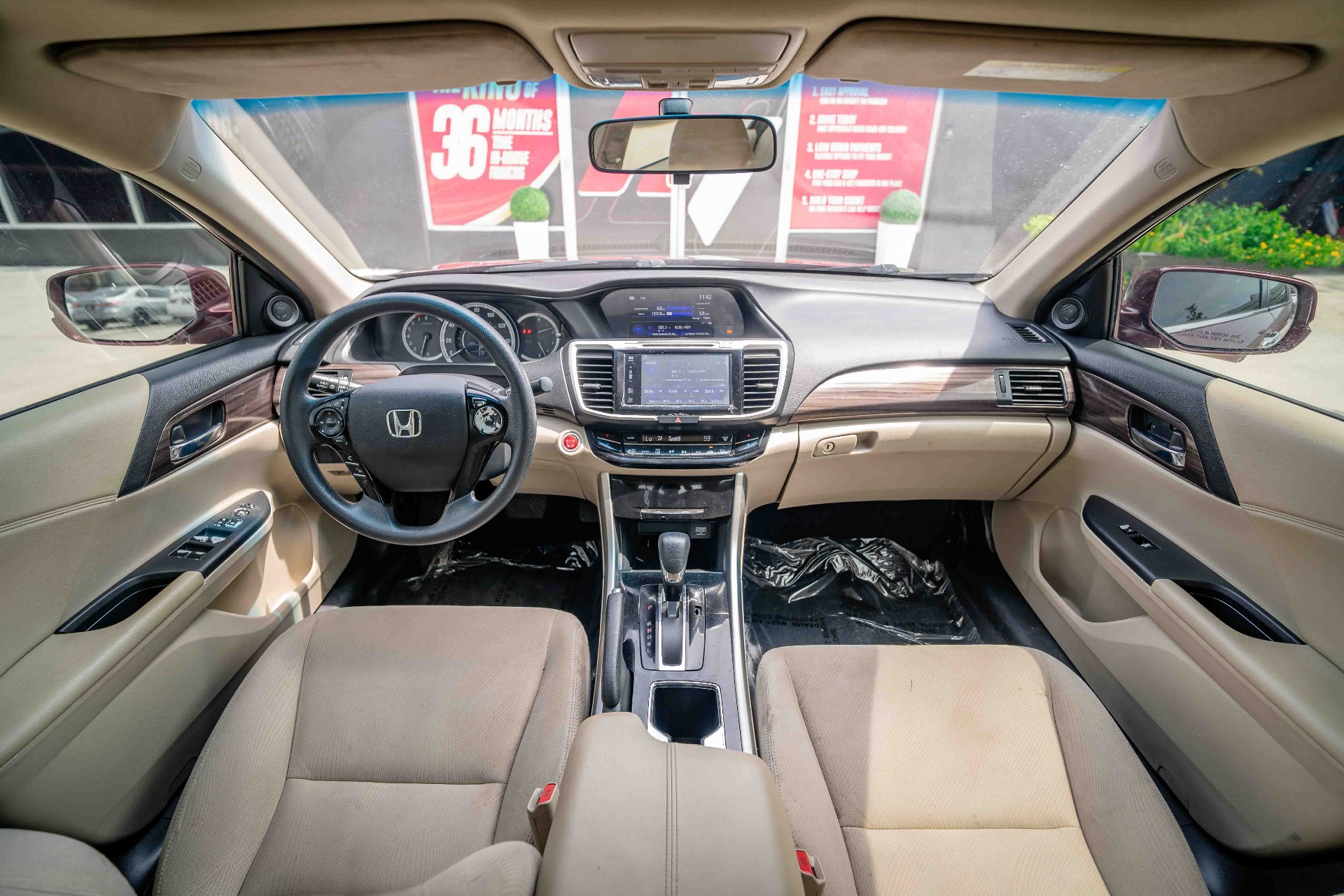 2017 Honda Accord - Image 13