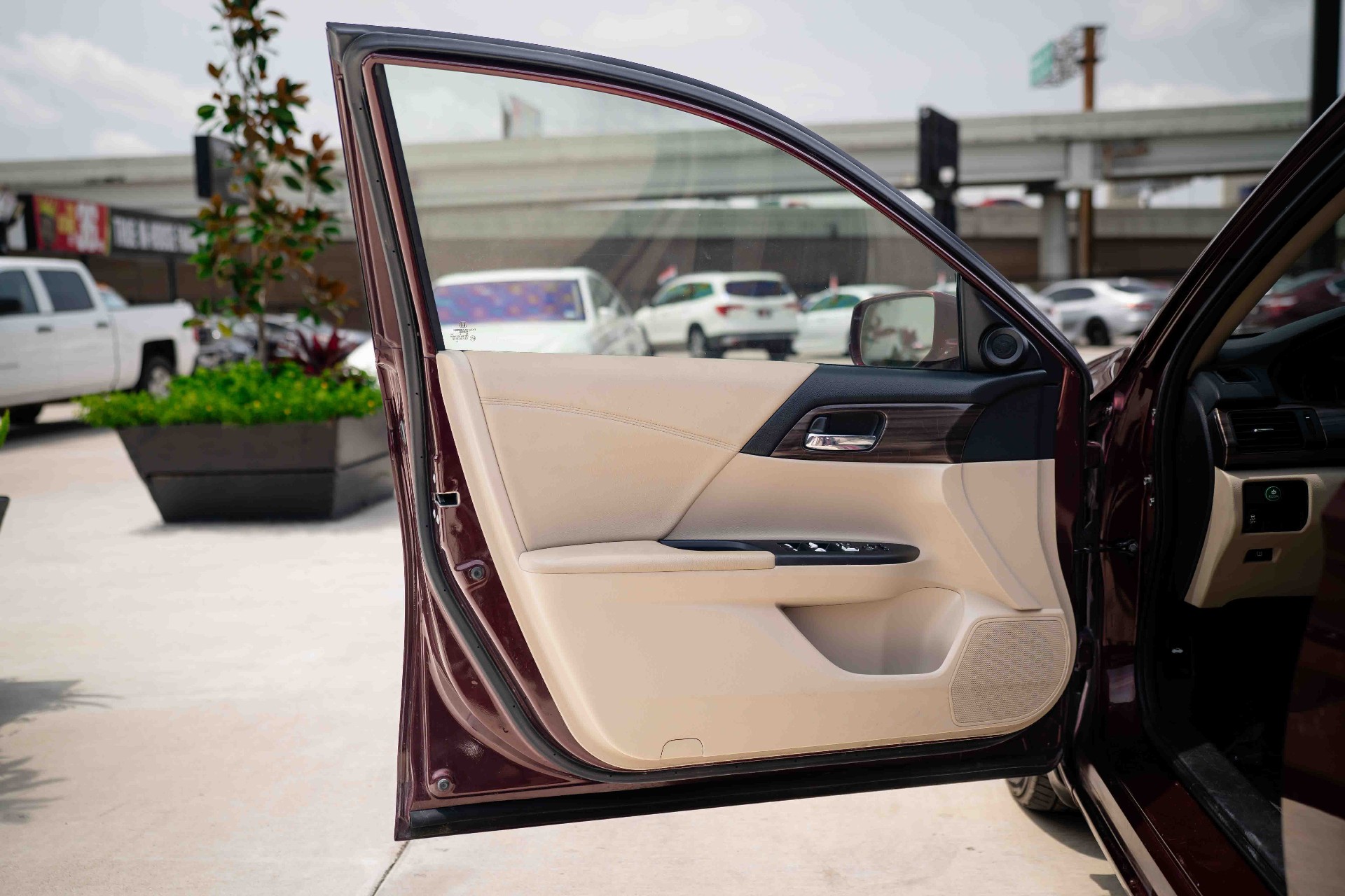 2017 Honda Accord - Image 9