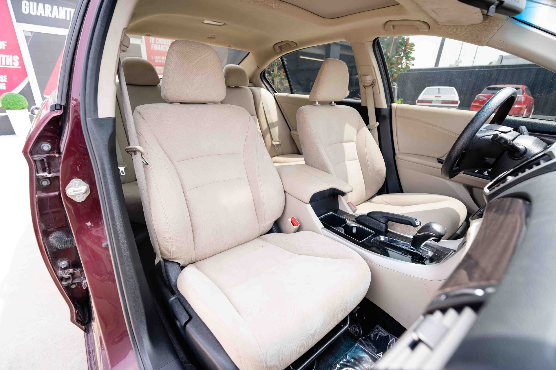 2017 Honda Accord - Image 14