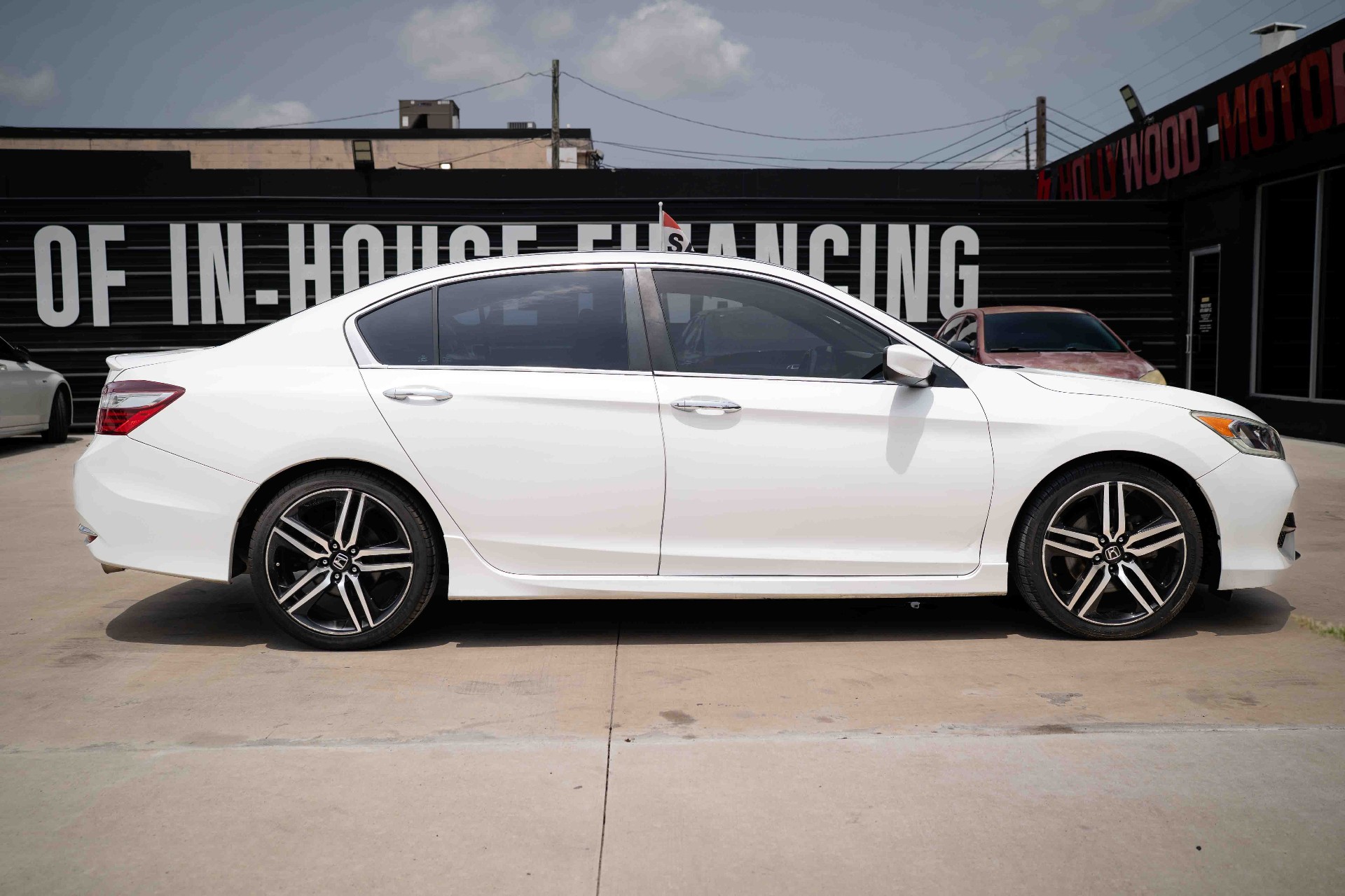 2017 Honda Accord Sport - Image 4