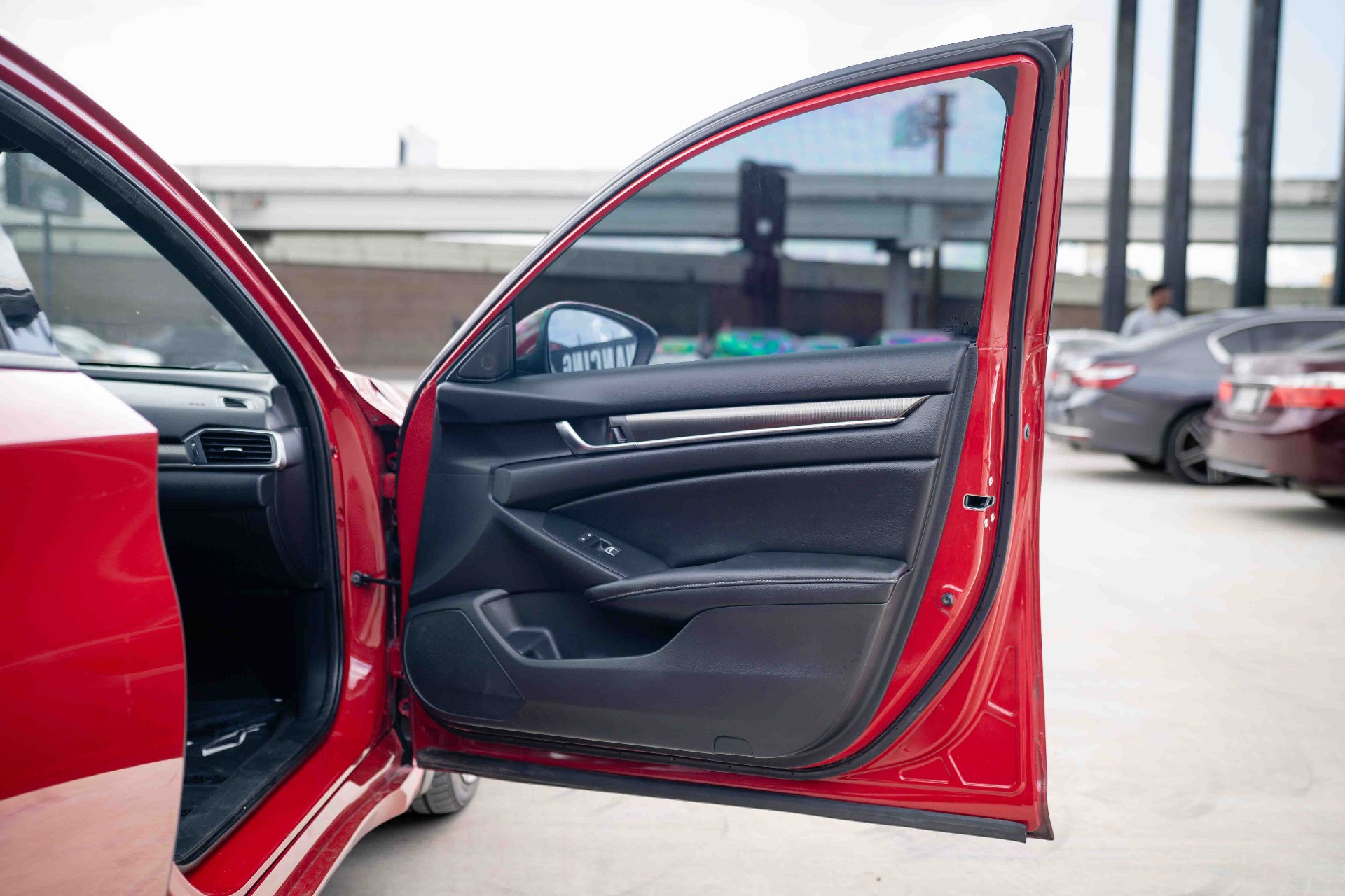 2019 Honda Accord - Image 12