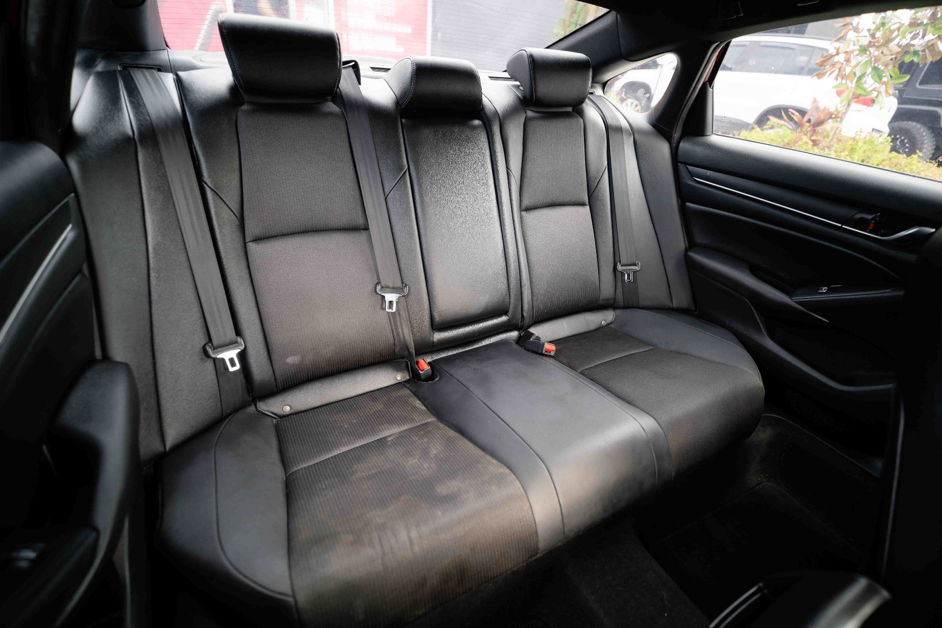 2019 Honda Accord - Image 16