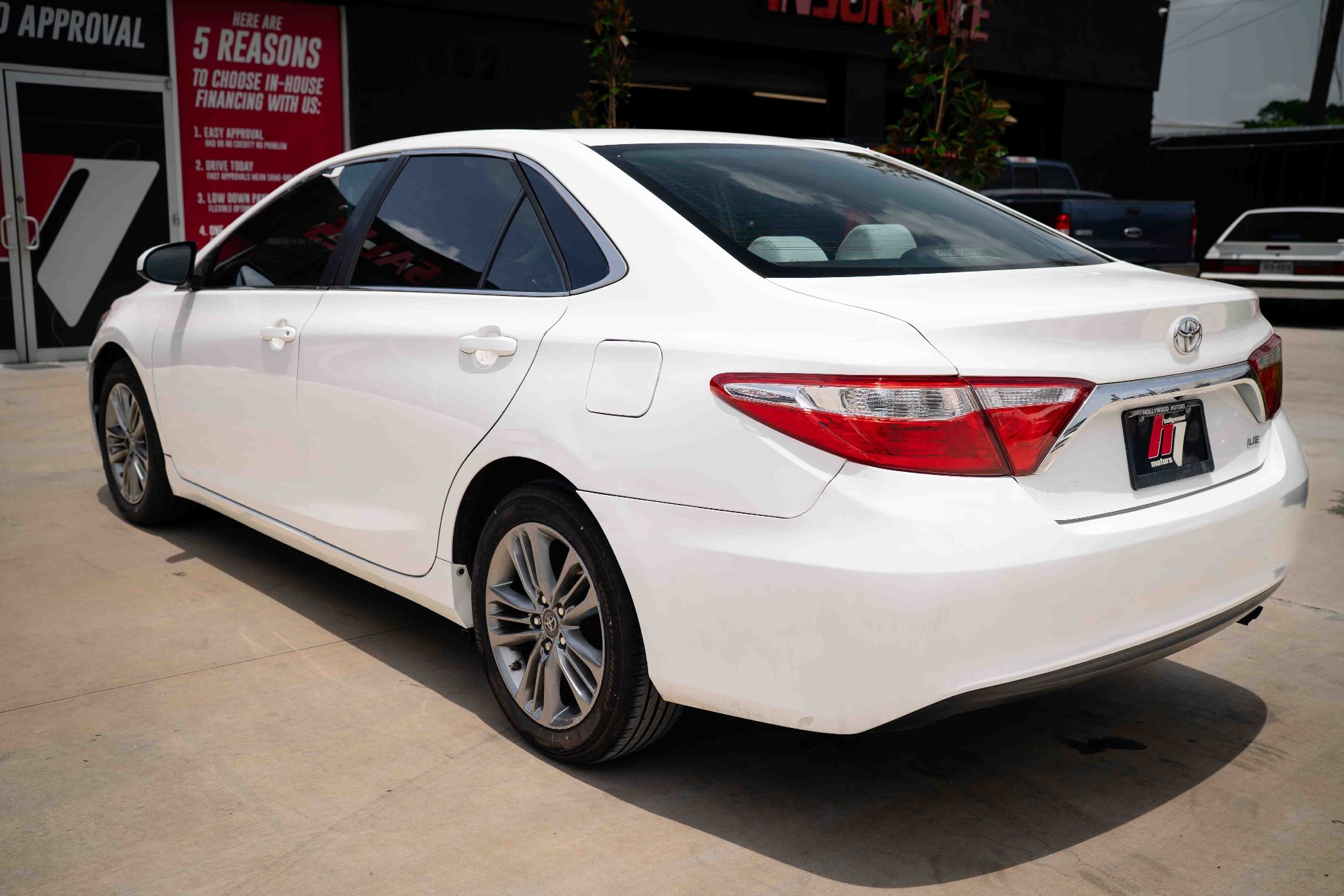 2015 Toyota Camry - Image 8