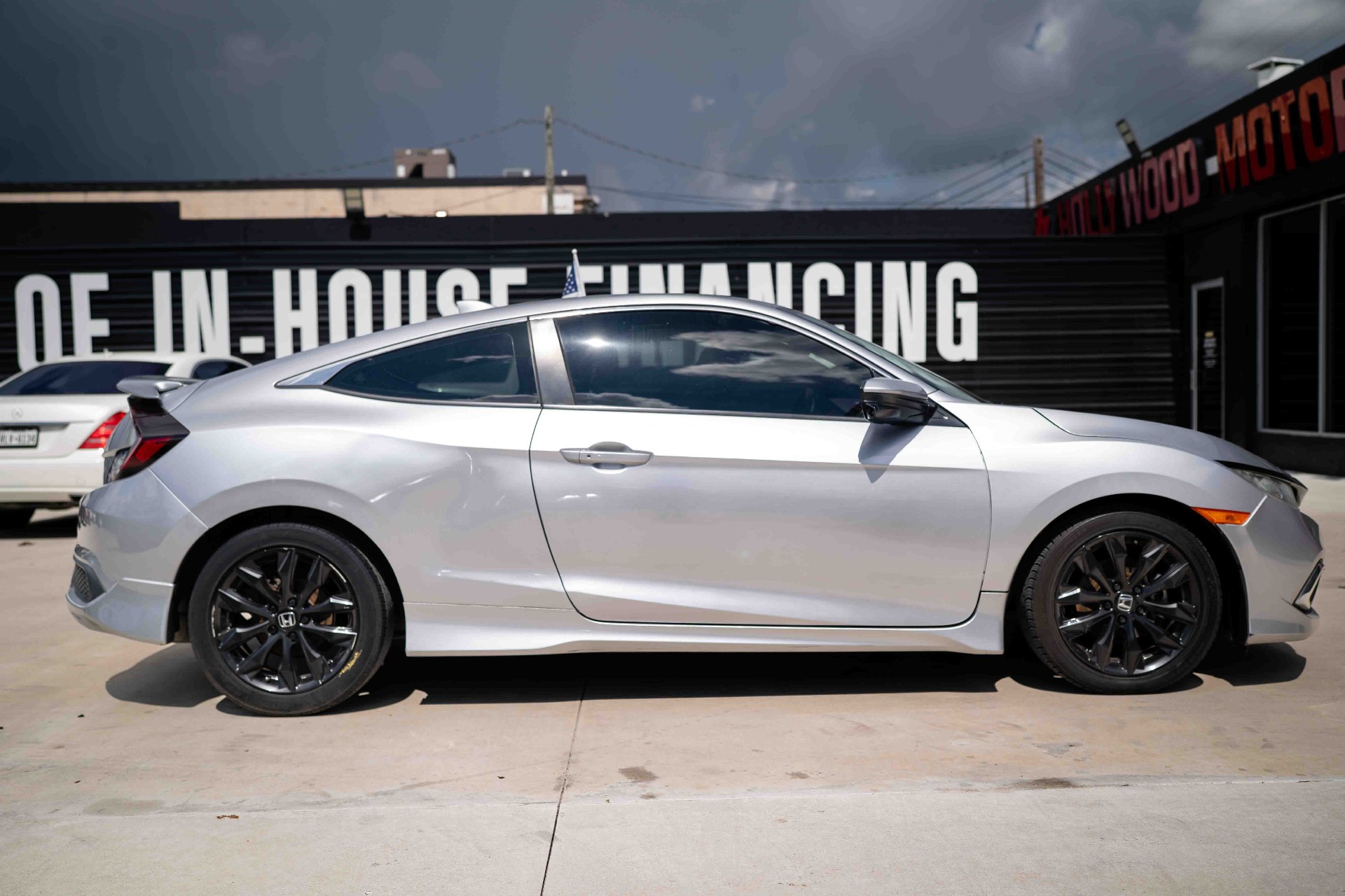 2019 Honda Civic Coupe - Image 5