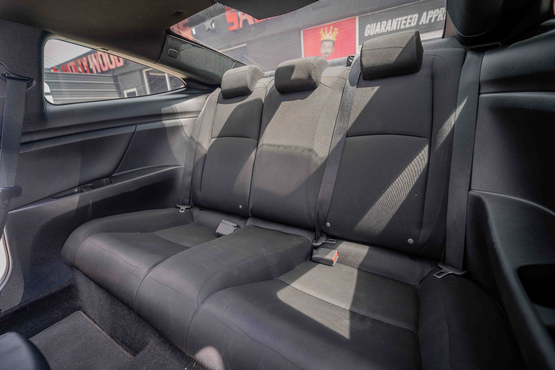 2019 Honda Civic Coupe - Image 15