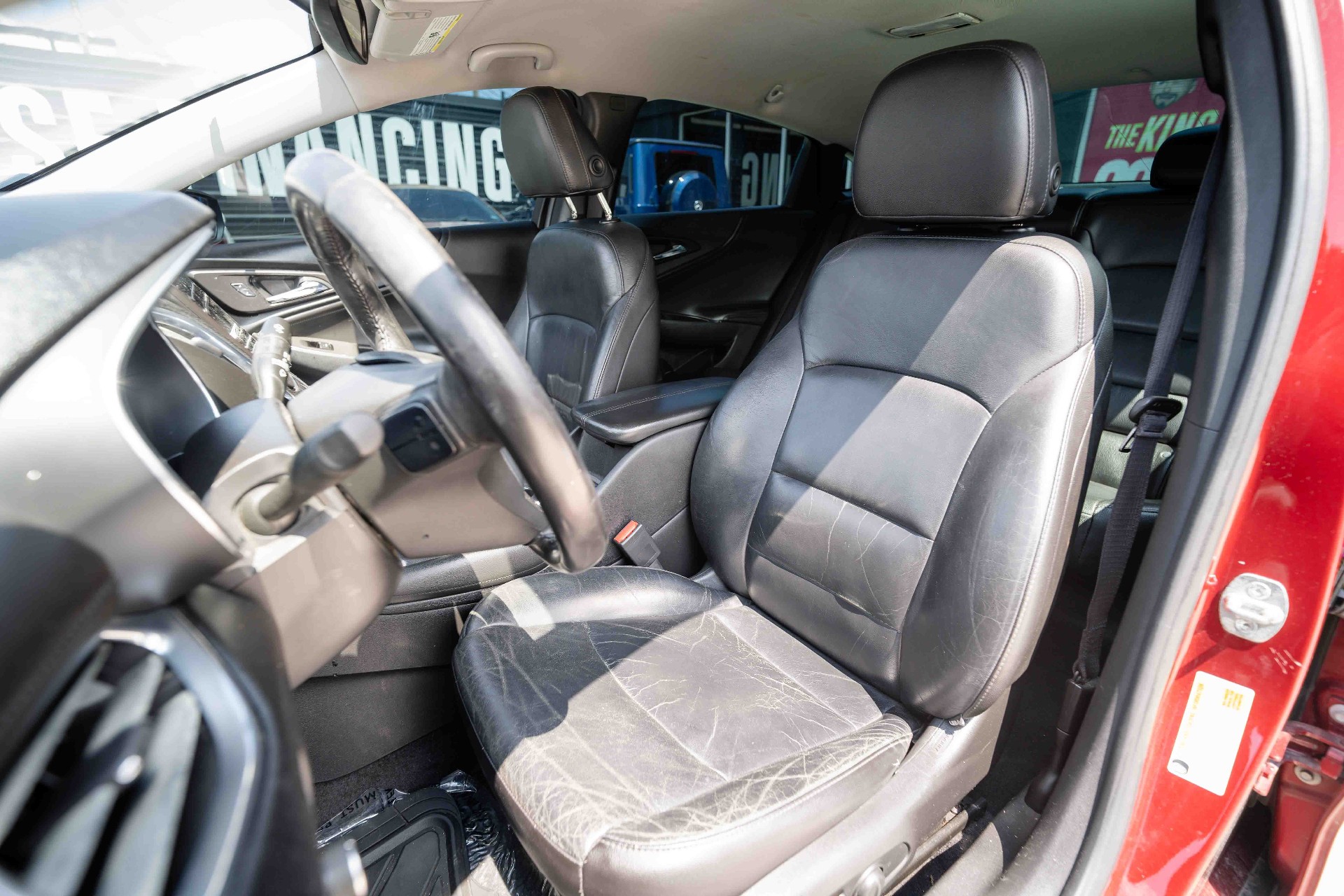 2017 Chevrolet Malibu - Image 14