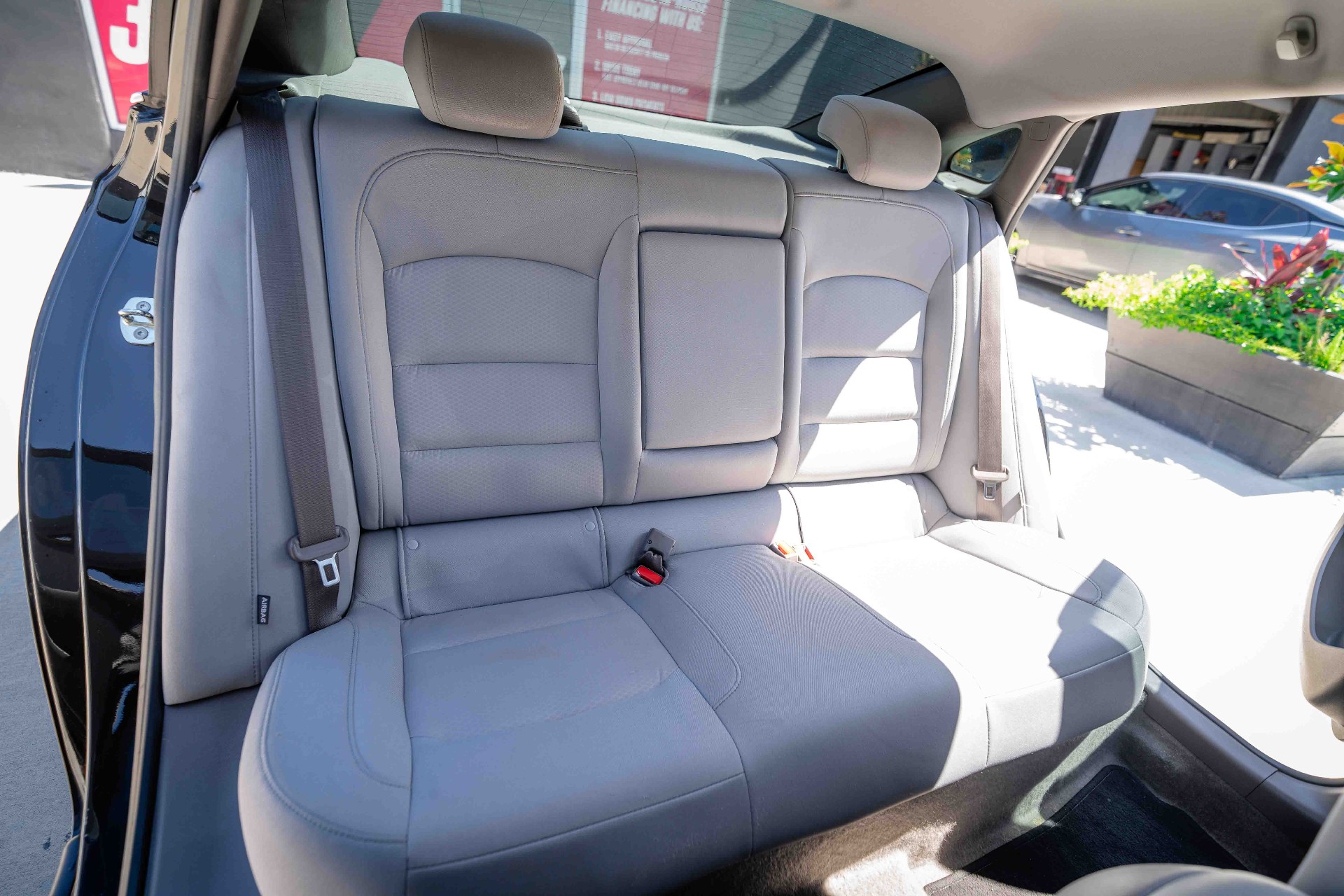 2018 Chevrolet Malibu - Image 17