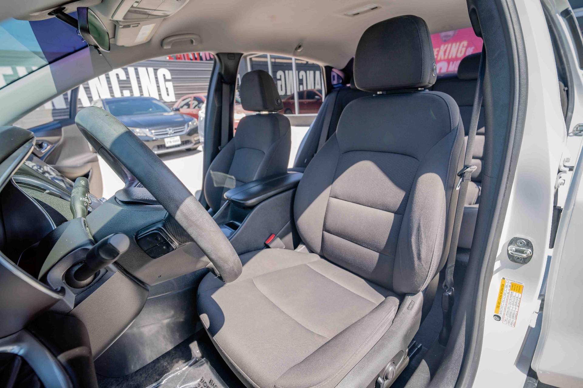 2018 Chevrolet Malibu LT - Image 16
