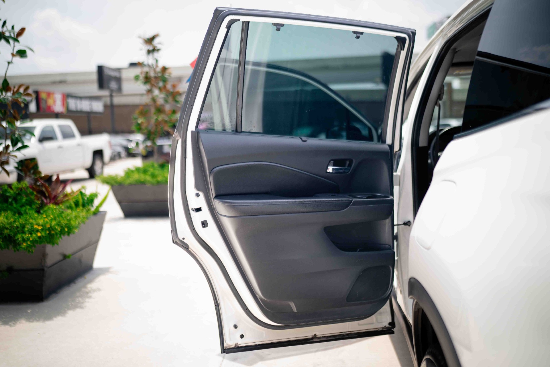 2017 Honda Pilot - Image 10