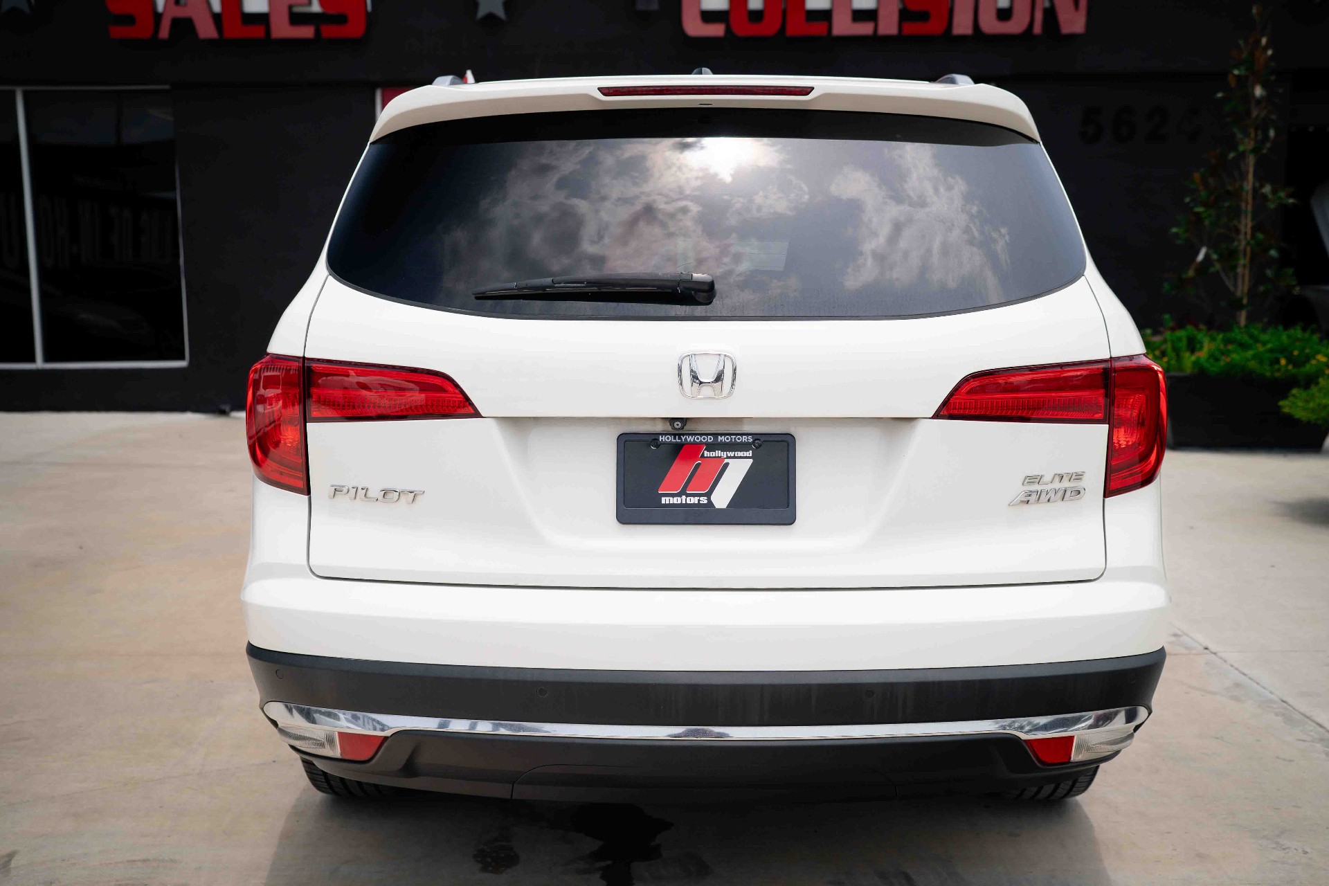 2017 Honda Pilot - Image 8