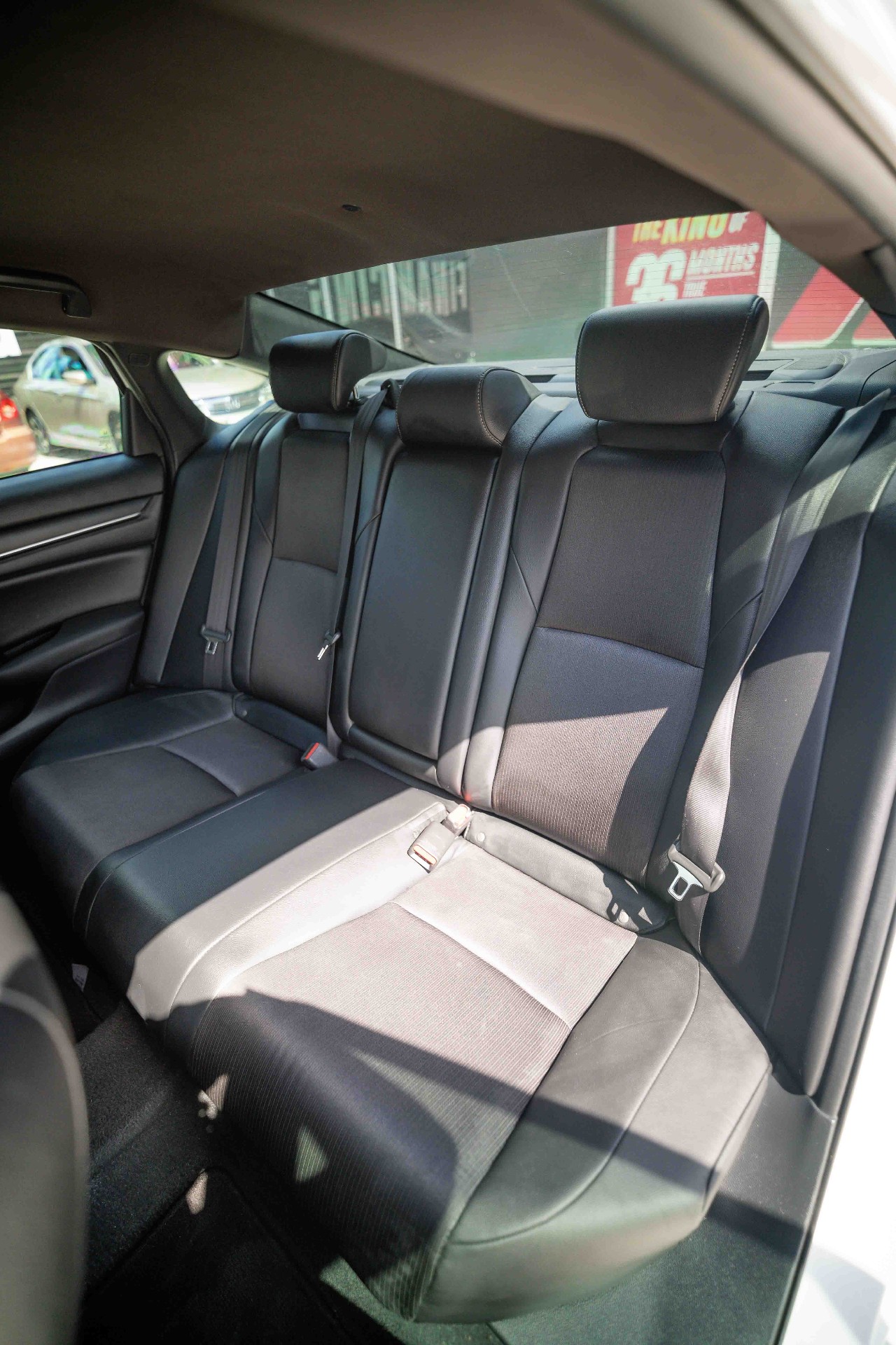 2020 Honda Accord Sport - Image 16